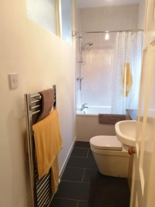 شقة أبردين  في Stylish One Bed Flat With Private Parking المظهر الخارجي الصورة